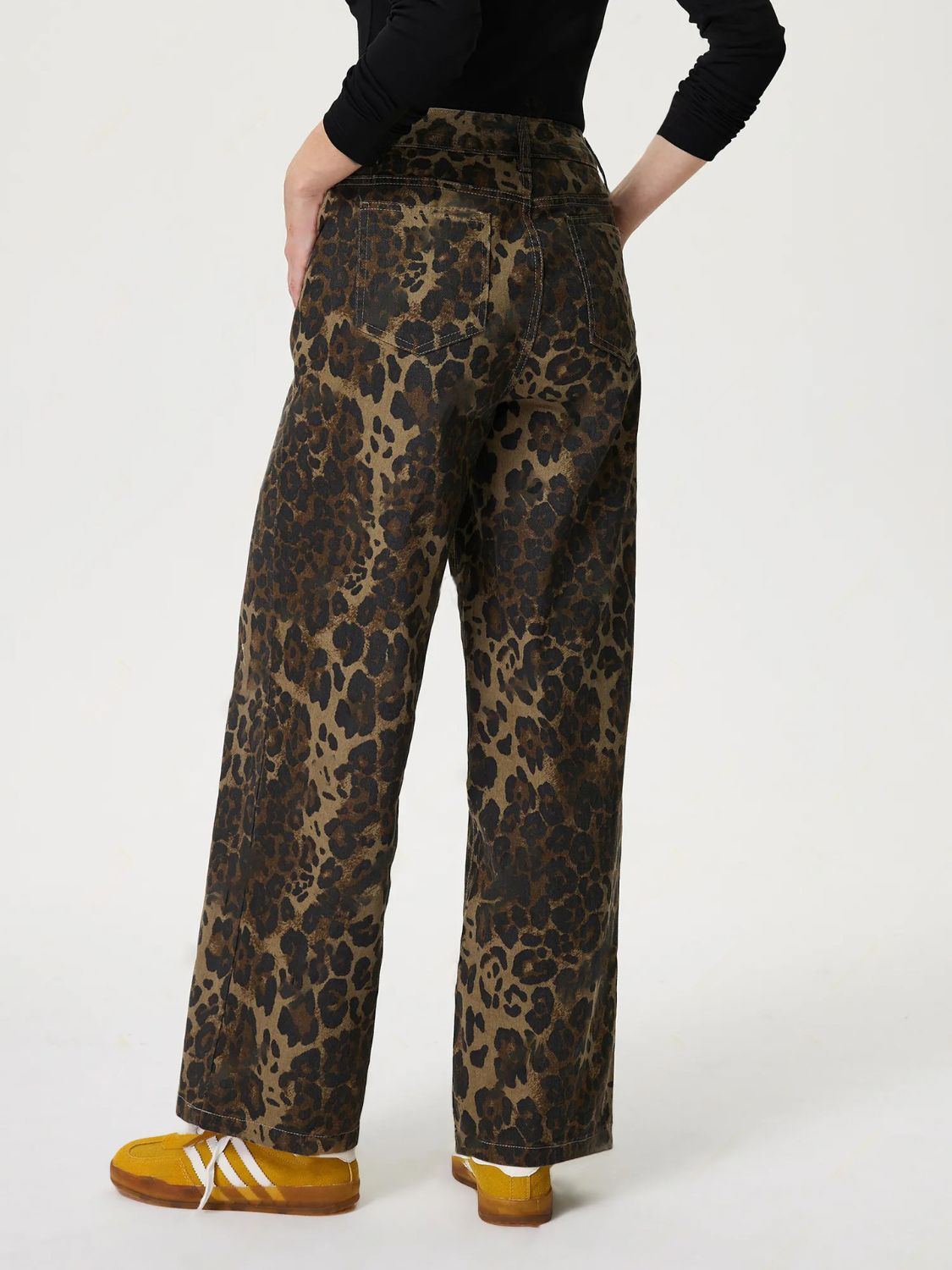 Koisoon Leopard Straight Jeans with Pockets