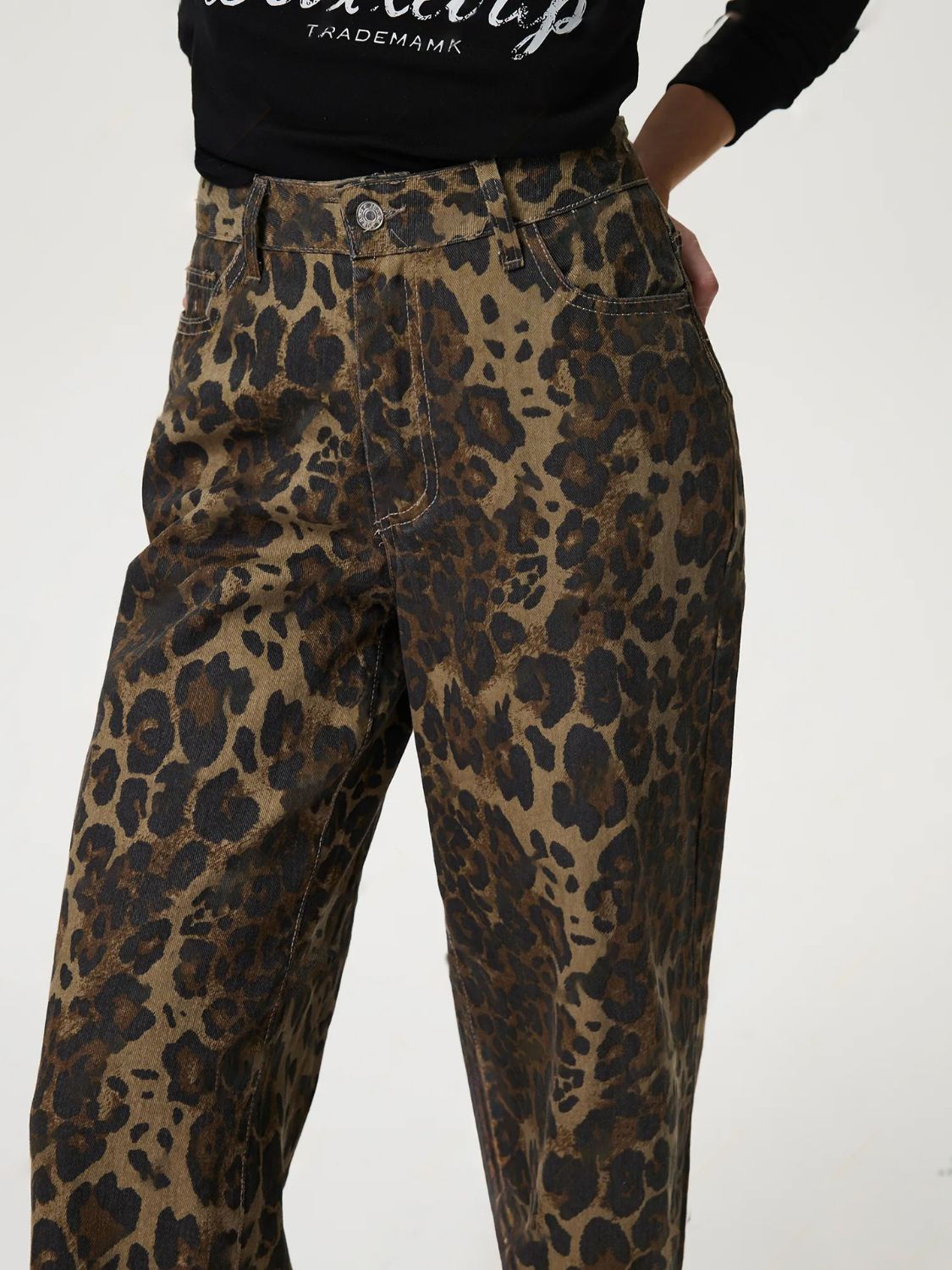 Koisoon Leopard Straight Jeans with Pockets