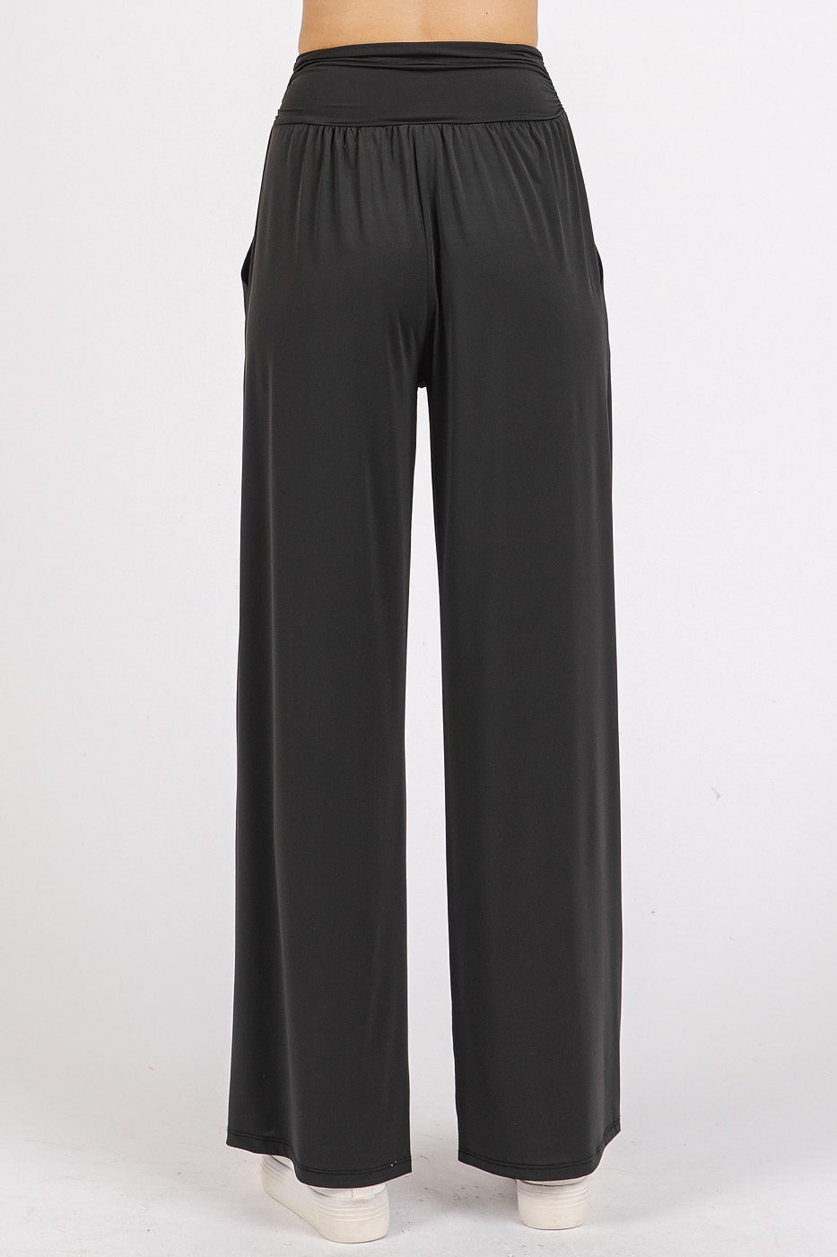 Koisoon Stretch Banded Waist Wide Leg Pants with Pockets