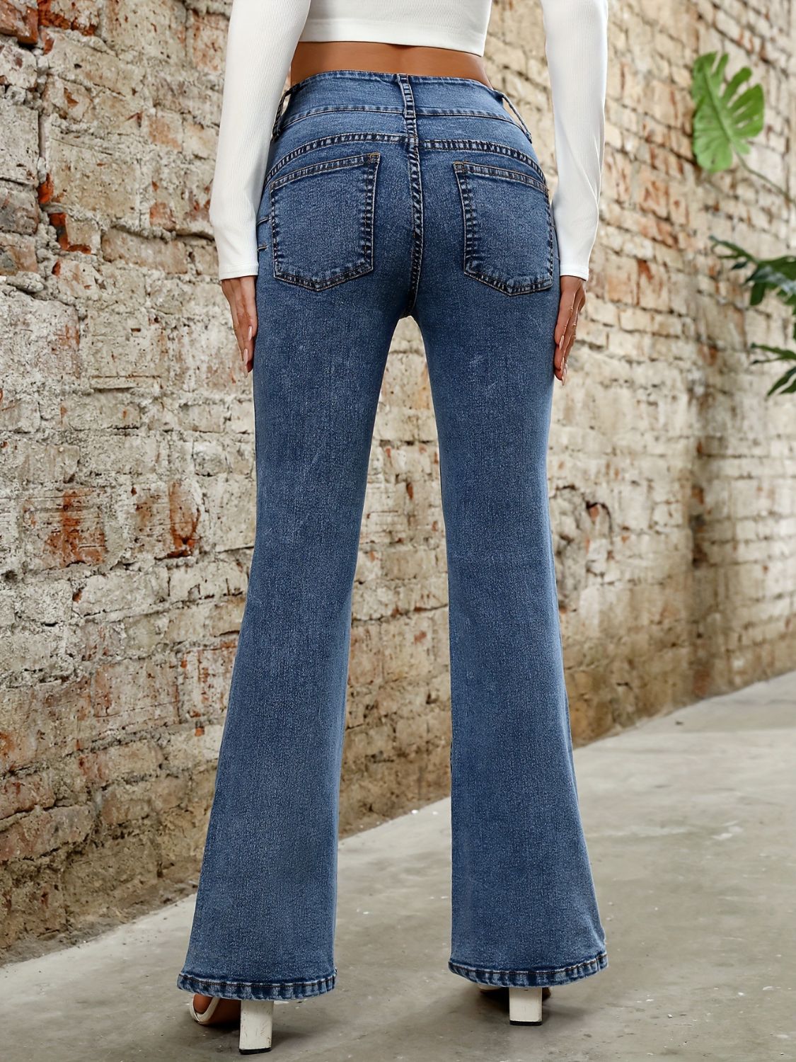 Koisoon Bootcut Jeans with Pockets