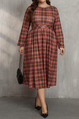 Koisoon Plus Size Plaid Round Neck Long Sleeve Midi Dress