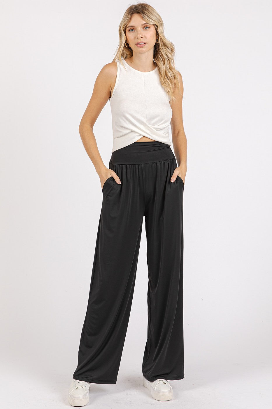 Koisoon Stretch Banded Waist Wide Leg Pants with Pockets