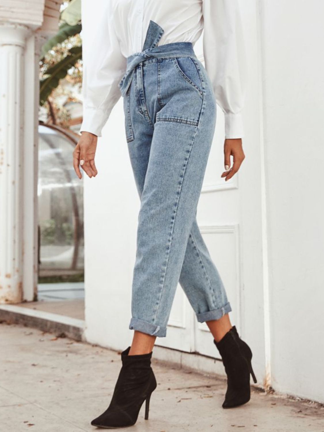 Koisoon Tied Straight Leg Jeans with Pockets