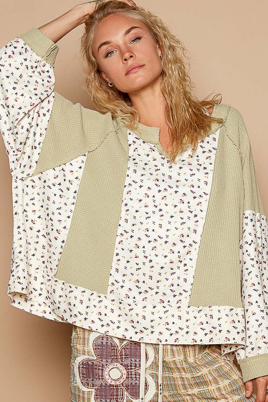 Koisoon Waffle Knit Floral Notched Long Sleeve Top