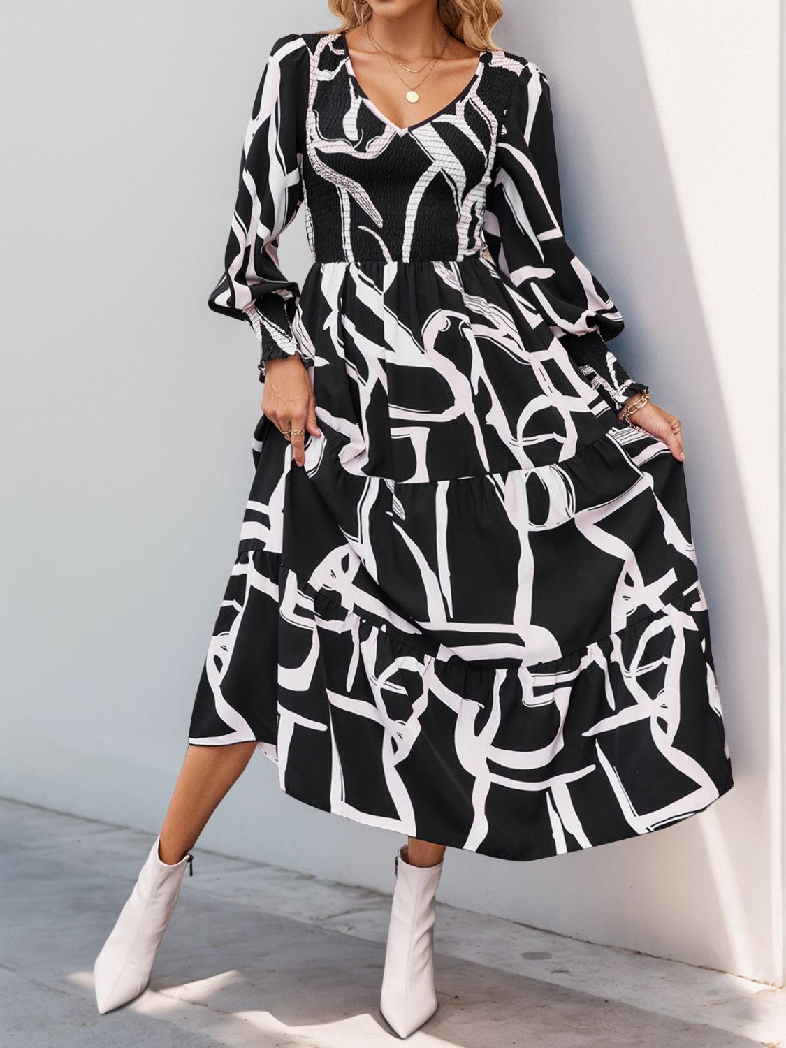 Koisoon  Smocked Printed Long Sleeve Midi Dress