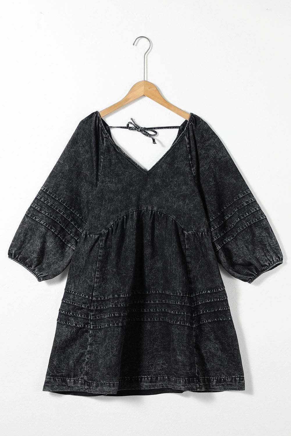 Koisoon V-Neck Three Quarter Sleeve Denim Dress