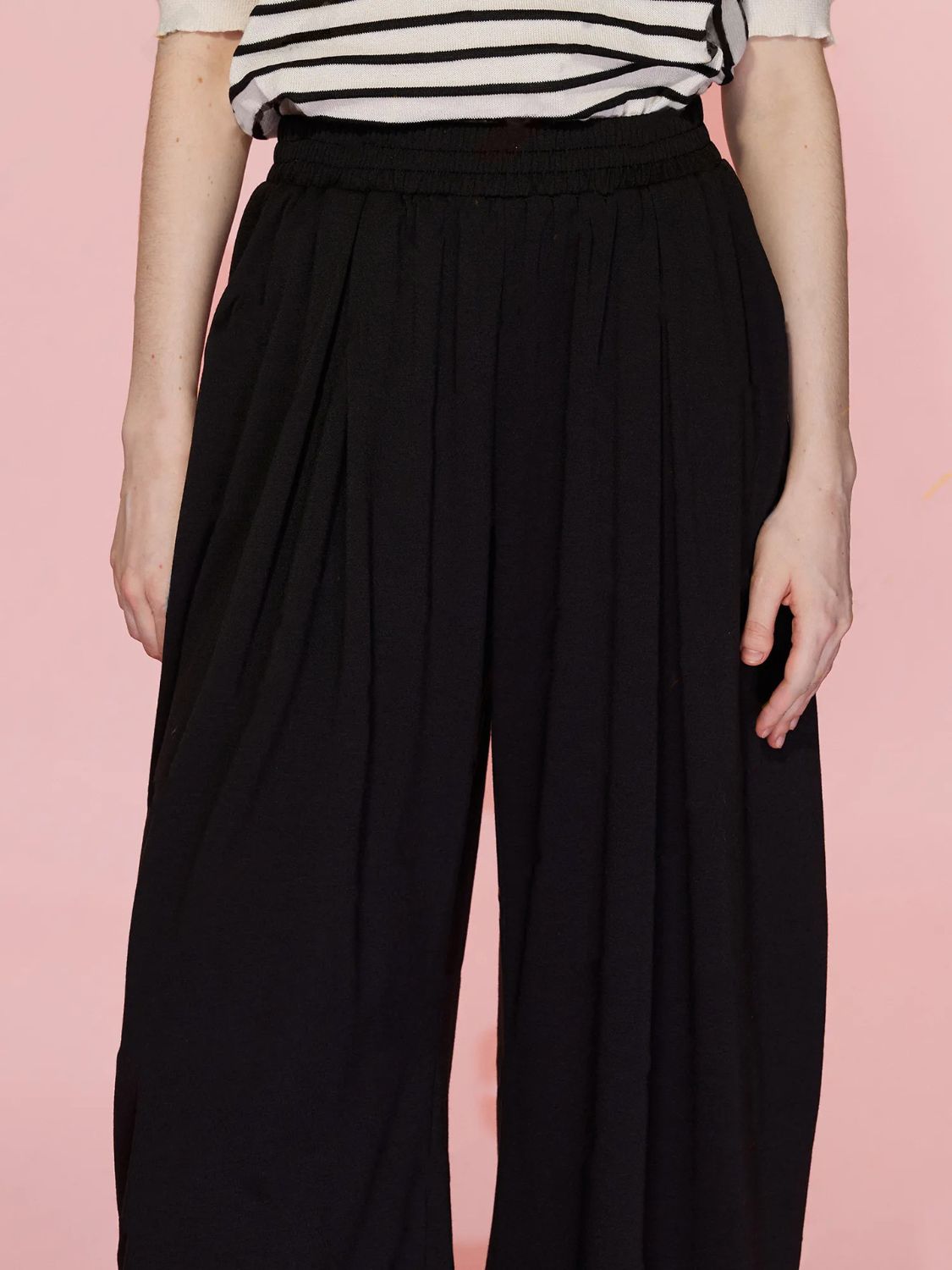 Koisoon Elastic Waist Wide Leg Pants with Pockets