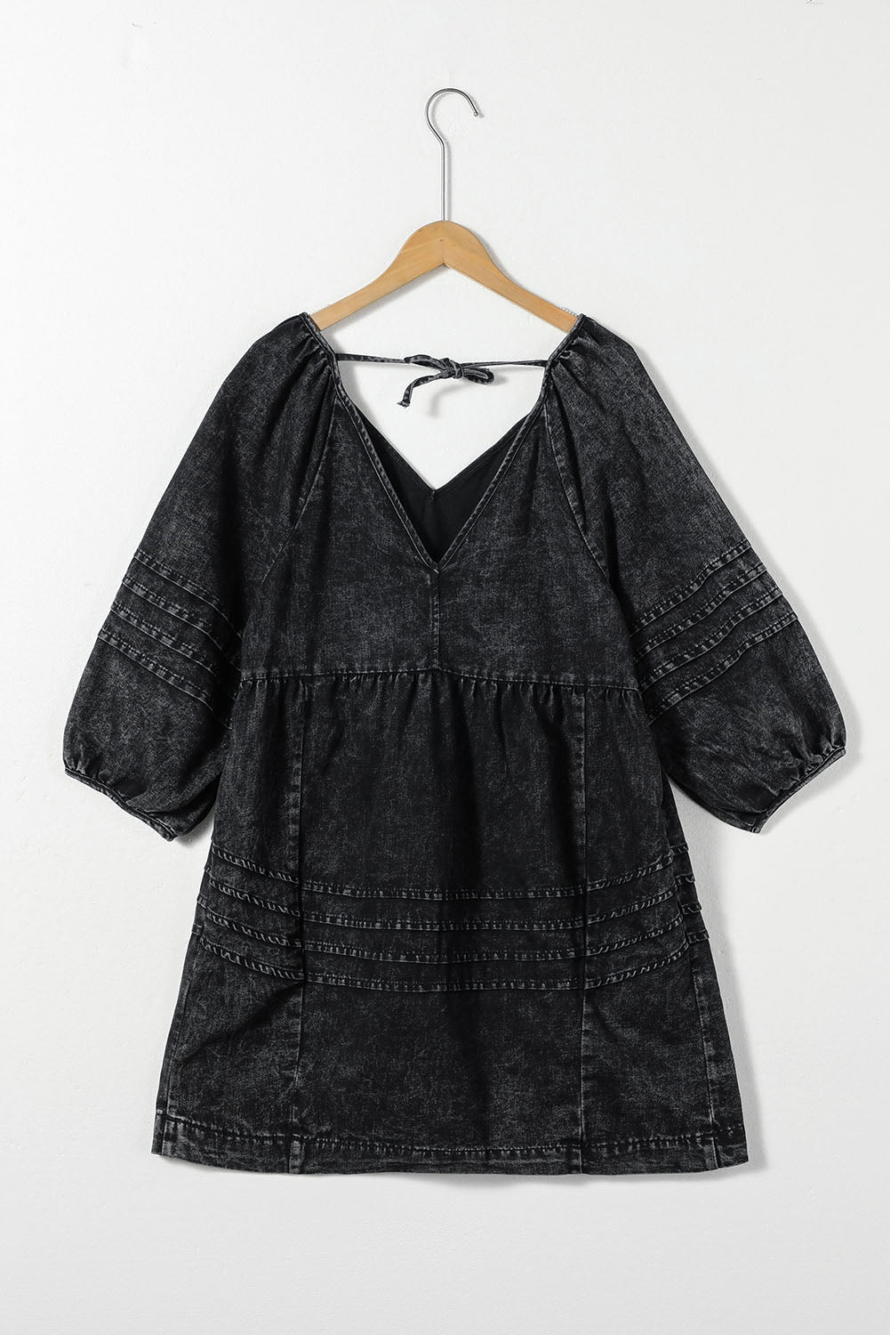 Koisoon V-Neck Three Quarter Sleeve Denim Dress