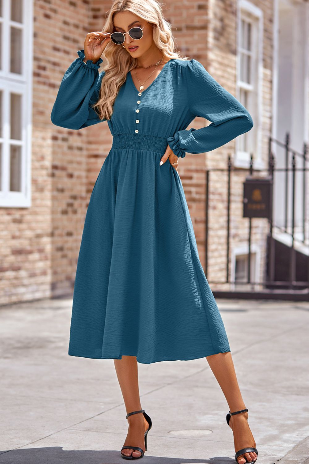 Koisoon V-Neck Flounce Sleeve Midi Dress