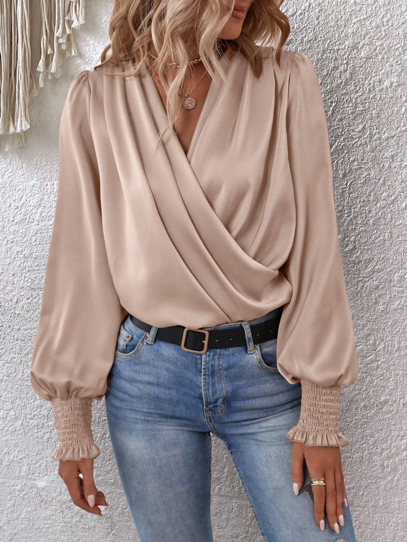 business casual outfits for women Women's Elegant Women's V-neck Lantern Sleeve Elegant Commuter Women's Solid Color Shirt