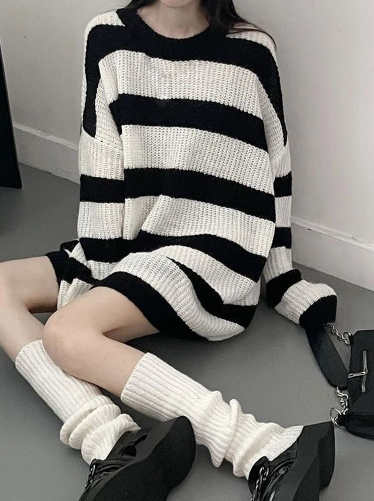 Koisoon Streetwear Punk Women Y2K Sweaters Harajuku Long Sleeve Loose Gothic Knitted Jumpers Korean Vintage All Match Pullover Tops