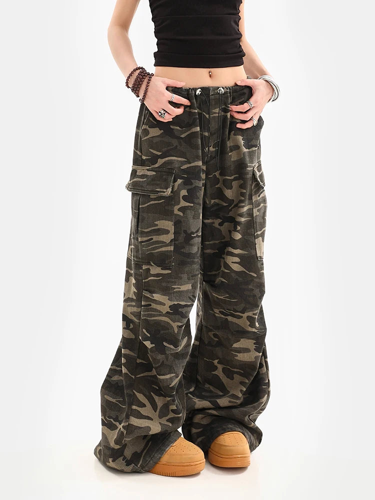 Koisoon American Vintage Camouflage Cargo Pants Niche Design Sense Drawstring Casual Pants Streetwear Wide Leg Trousers Straight Pants