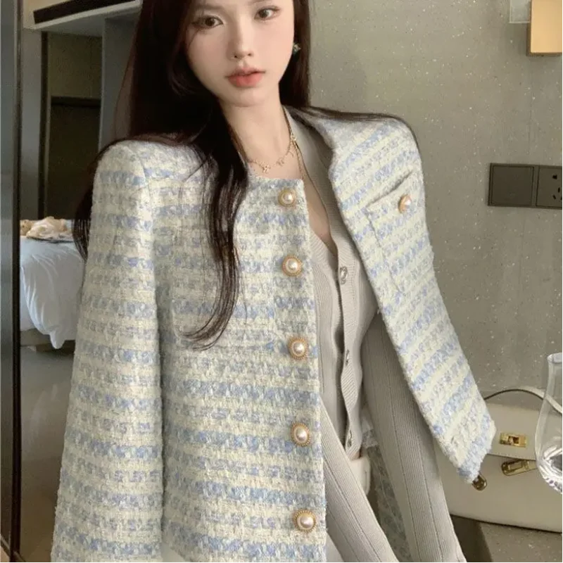 Koisoon Korean Clothing Women Short Wool Coat Spring Autumn Temperament Elegant Pearl Button Fashion Casual Cardigans Long Sleeve Jacket