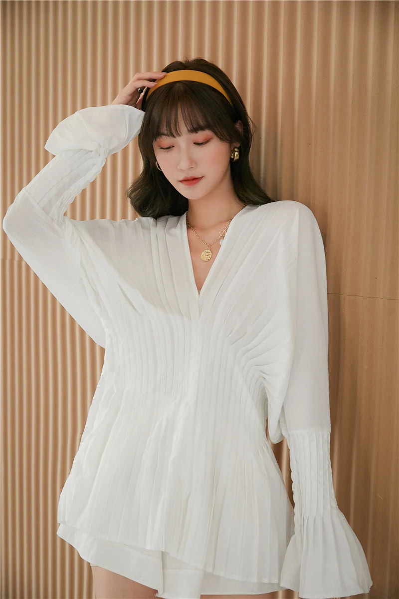 Koisoon Elegant Women Loose White V-Neck Pleated Shirts Female Lantern Full Sleeve Tops Blouses Casual Blusas 2024 Spring Summer