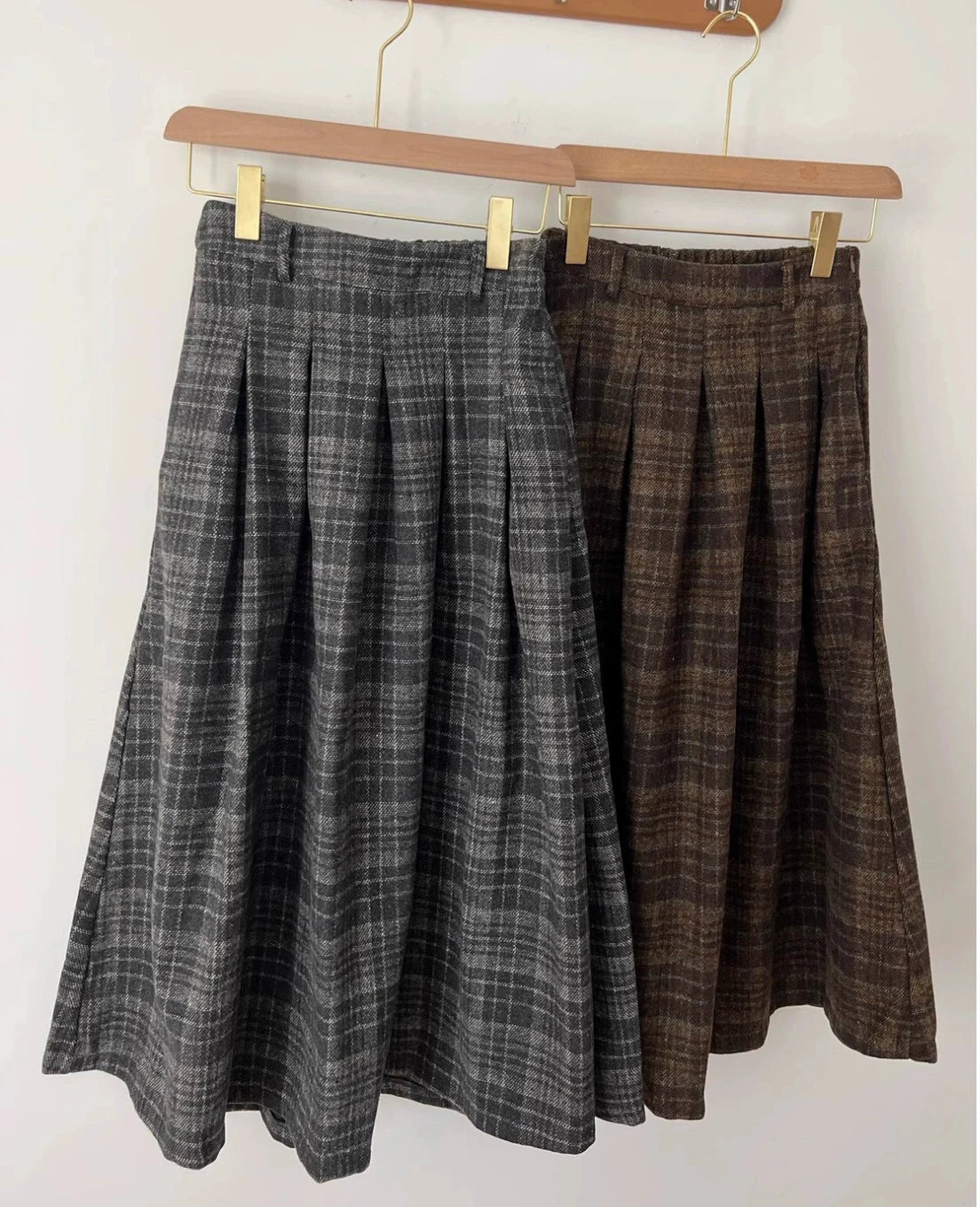 Koisoon Vintage Women Long Plaid Thick Pleated Faux Woolen Skirts For Ladies Autumn Winter A-Line Loose Casual High Waist Midi Skirt SK4