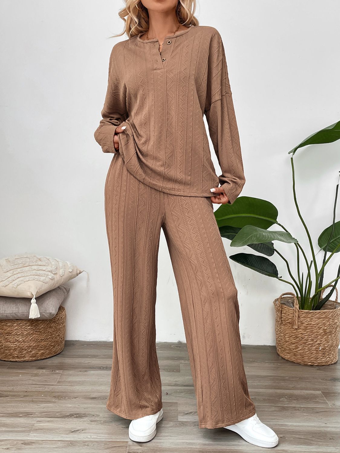 Koisoon Quarter Button Long Sleeve Top and Pants Set