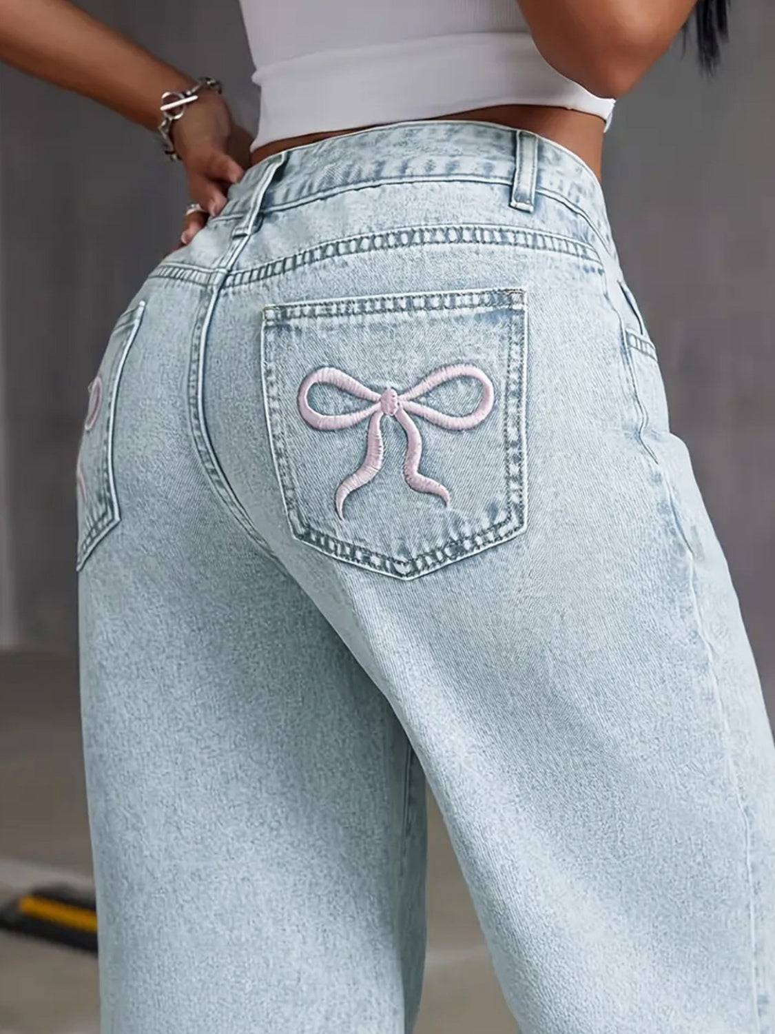 Koisoon Bow Back Wide Leg Jeans with Pockets