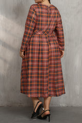 Koisoon Plus Size Plaid Round Neck Long Sleeve Midi Dress