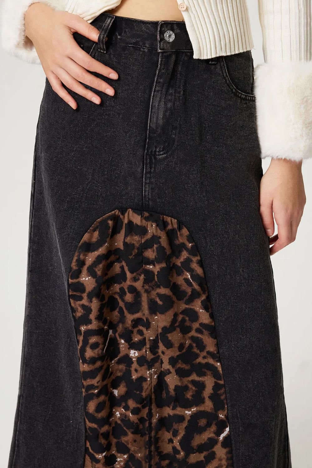 Koisoon Slit Leopard Midi Denim Skirt