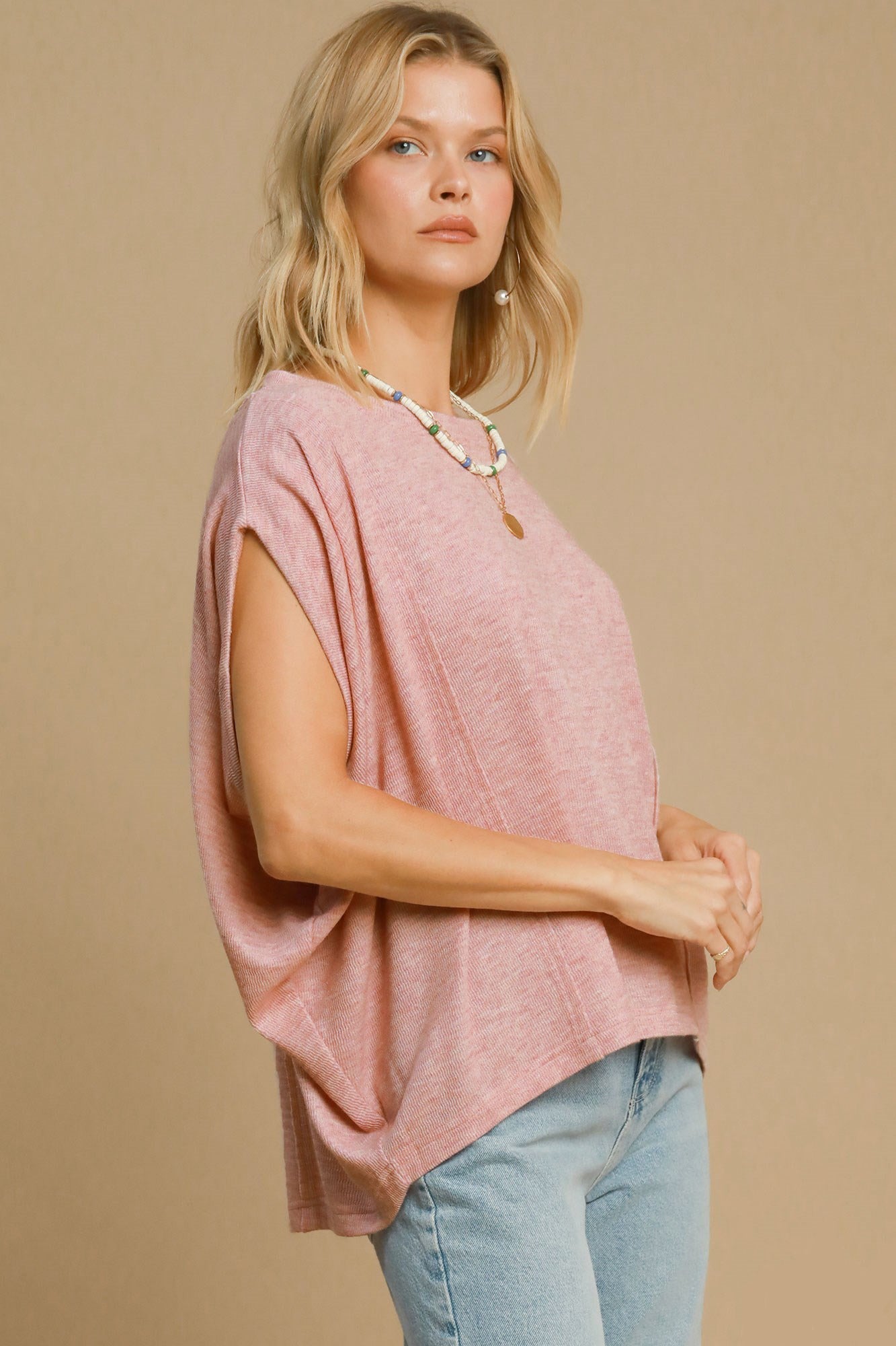 Koisoon Exposed Seam Round Neck Batwing Sleeve Knit Top